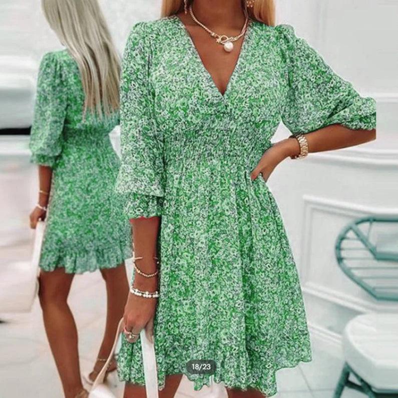 Sunna – Elegant Blommig Klänning
